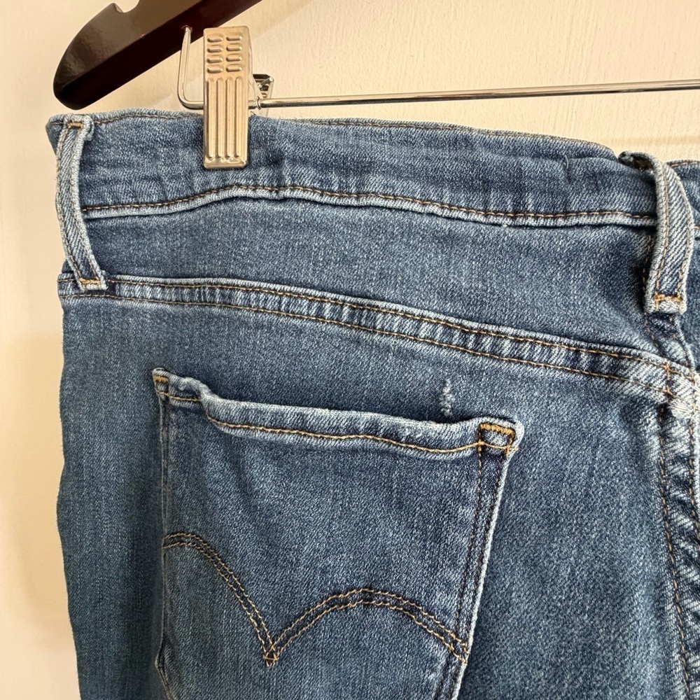Levi’s Denim Blue 311 Shaping Skinny Jeans Size 32 - Picture 9 of 13